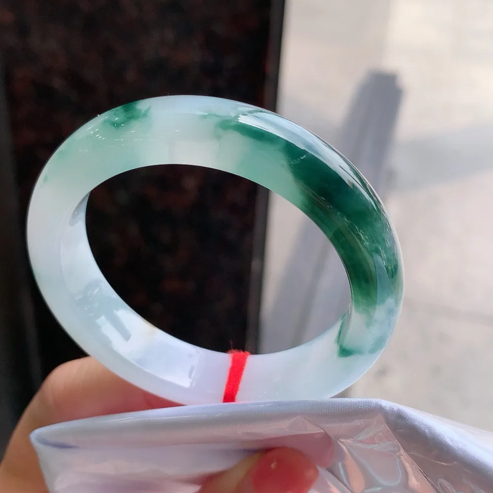 正圈高冰飘花 无瑕 尺寸:50.5/12.6/8.1 花美 种水好