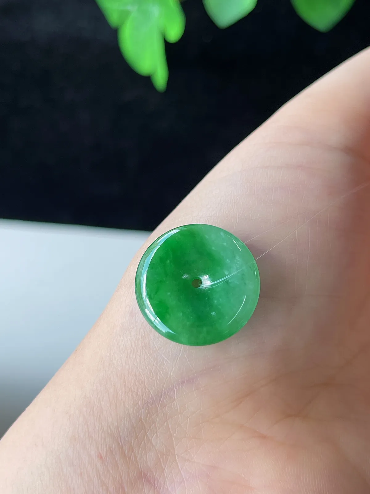 翡翠冰糯种浅绿色平安扣