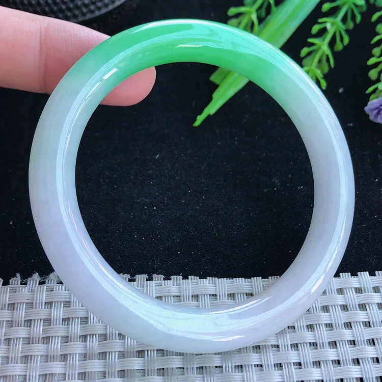 自然光55/9.1/9.2老坑冰润起胶飘阳绿圆条手镯翡翠玉镯美人镯