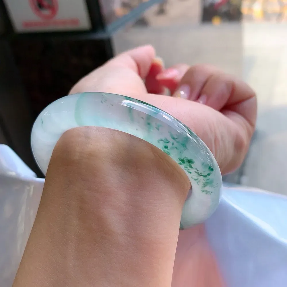 圆条冰玻飘花 无瑕 尺寸:51.7/9.9 种水好️️