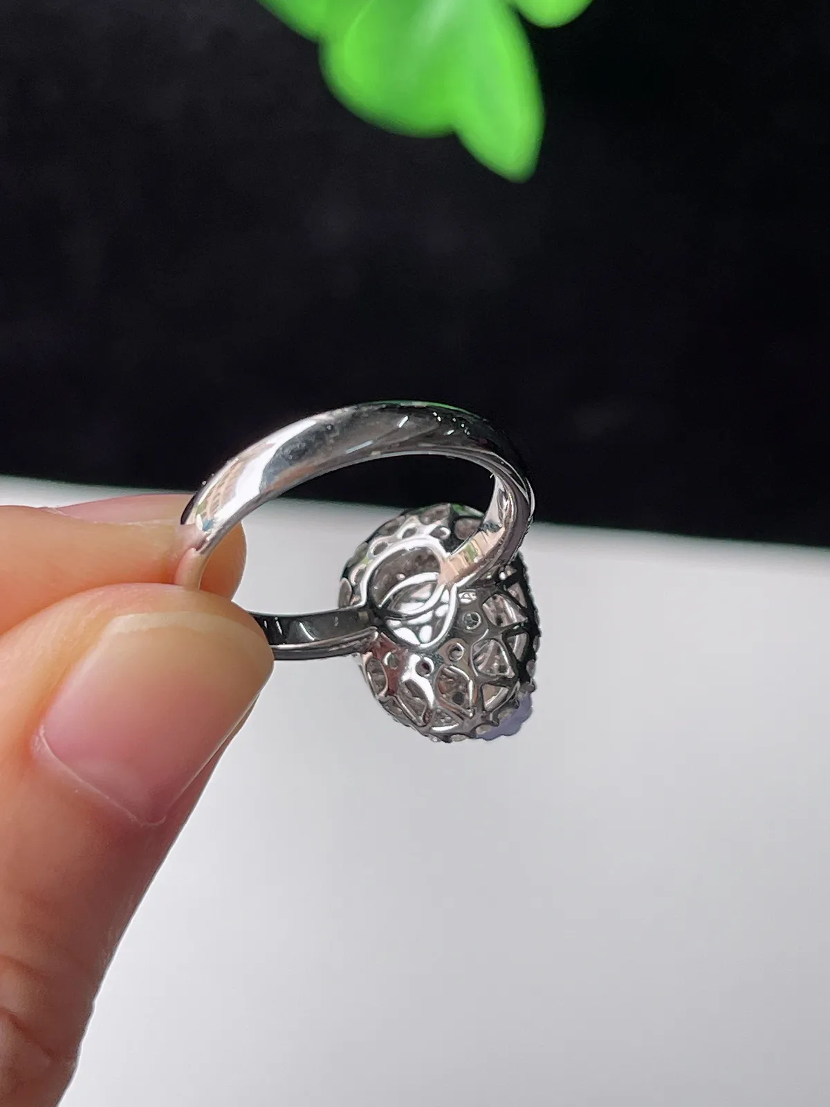 翡翠冰糯紫色貔貅戒指