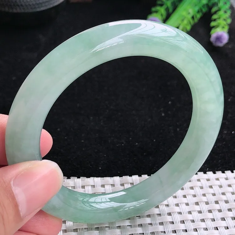 自然光57.5/10.8老坑冰胶果冻冰晴飘阳绿圆条手镯翡翠玉镯美人镯
