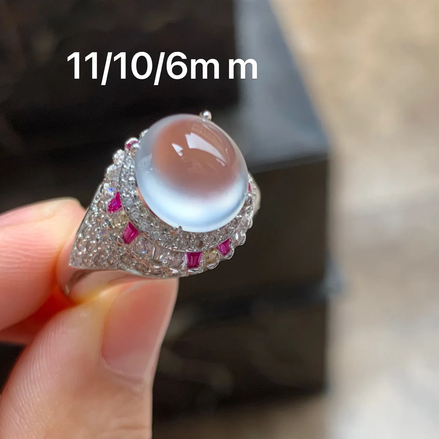 高冰戒面 纯净透亮 光感强 饱满 铜托 气质