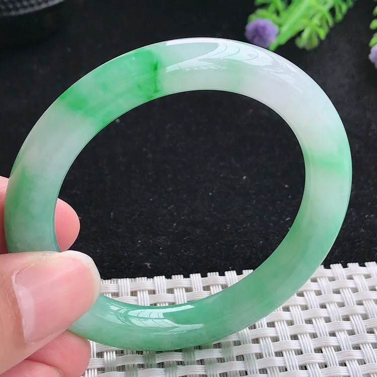 自然光50.5/8.9/9.2小圈口老坑冰胶水灵辣阳绿圆条手镯翡翠玉镯美人镯
