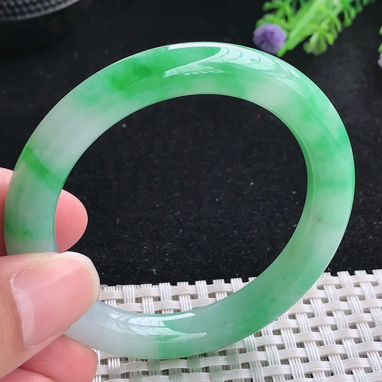 自然光50.5/8.9/9.2小圈口老坑冰胶水灵辣阳绿圆条手镯翡翠玉镯美人镯