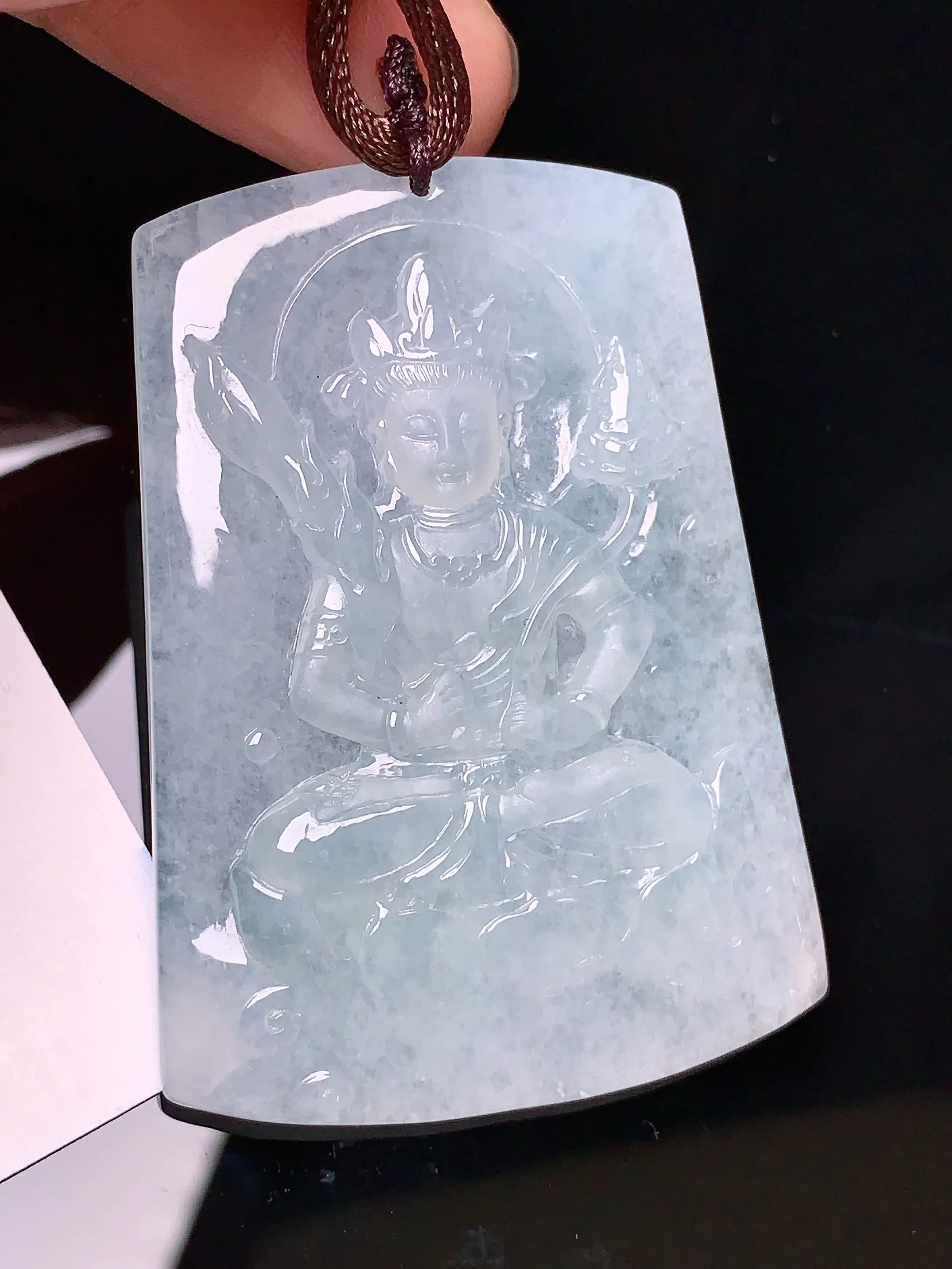 大势至观音菩萨吊坠 玉质细腻 水润亮眼  整体尺寸49.5*35.5*4.7