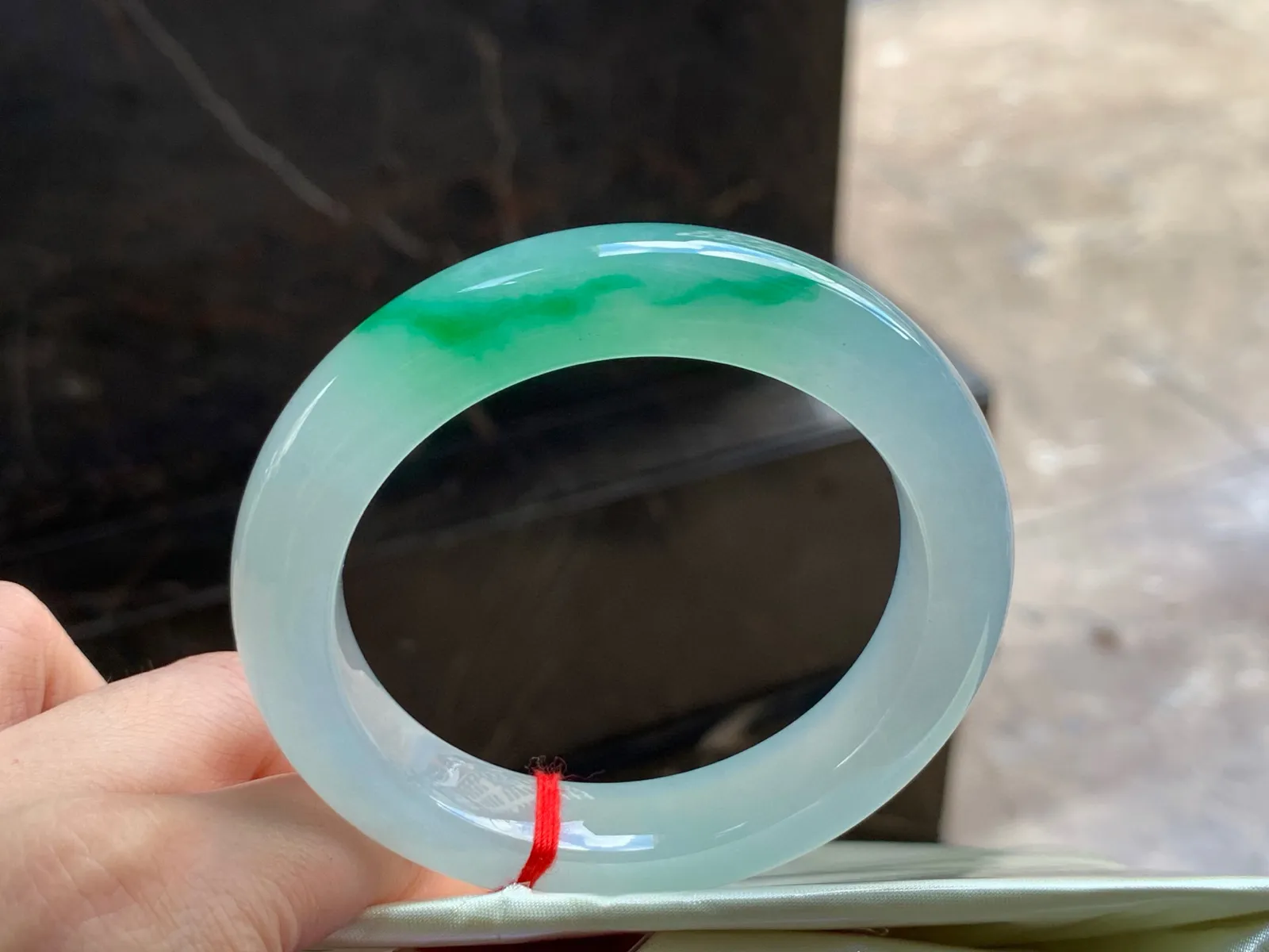 冰带色手镯
种好水足 56.2/12.6/10mm