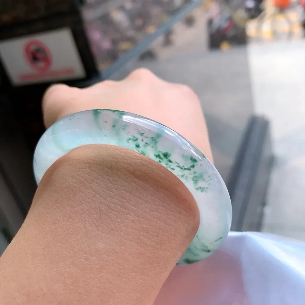 圆条冰玻飘花 无瑕 尺寸:51.7/9.9 种水好️️