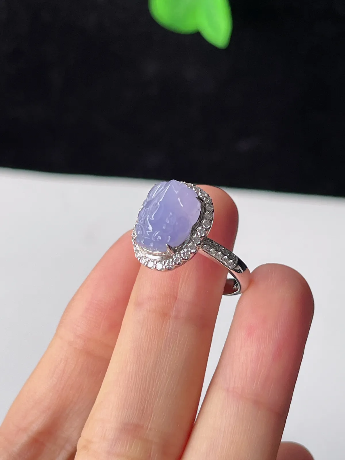 翡翠冰糯紫色貔貅戒指