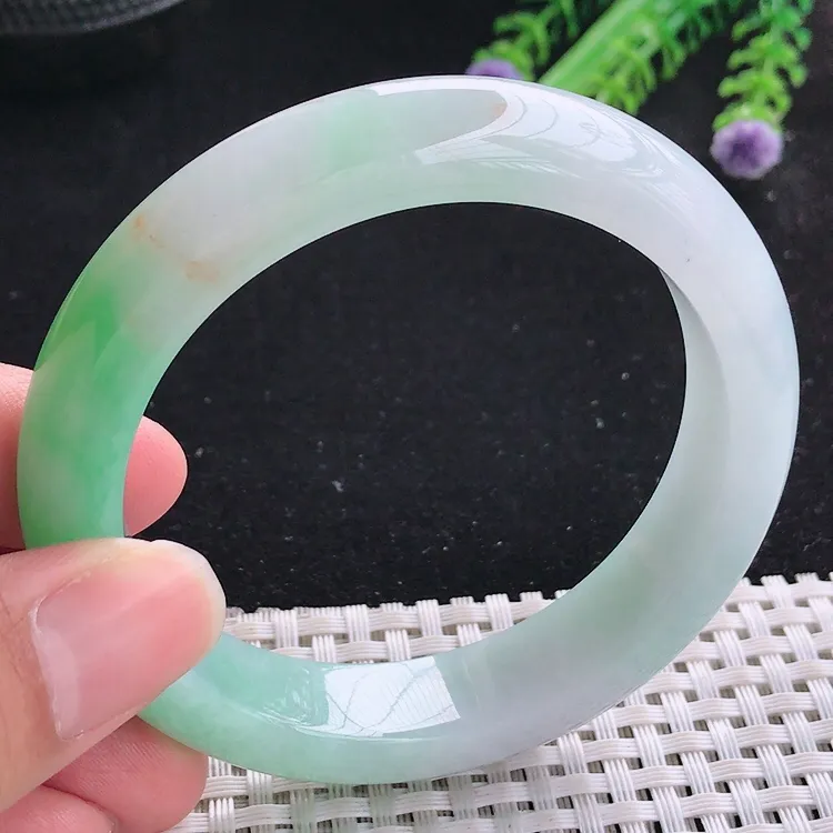 自然光57/12.8/9老坑冰胶水灵半山水飘阳绿手镯翡翠玉镯美人镯