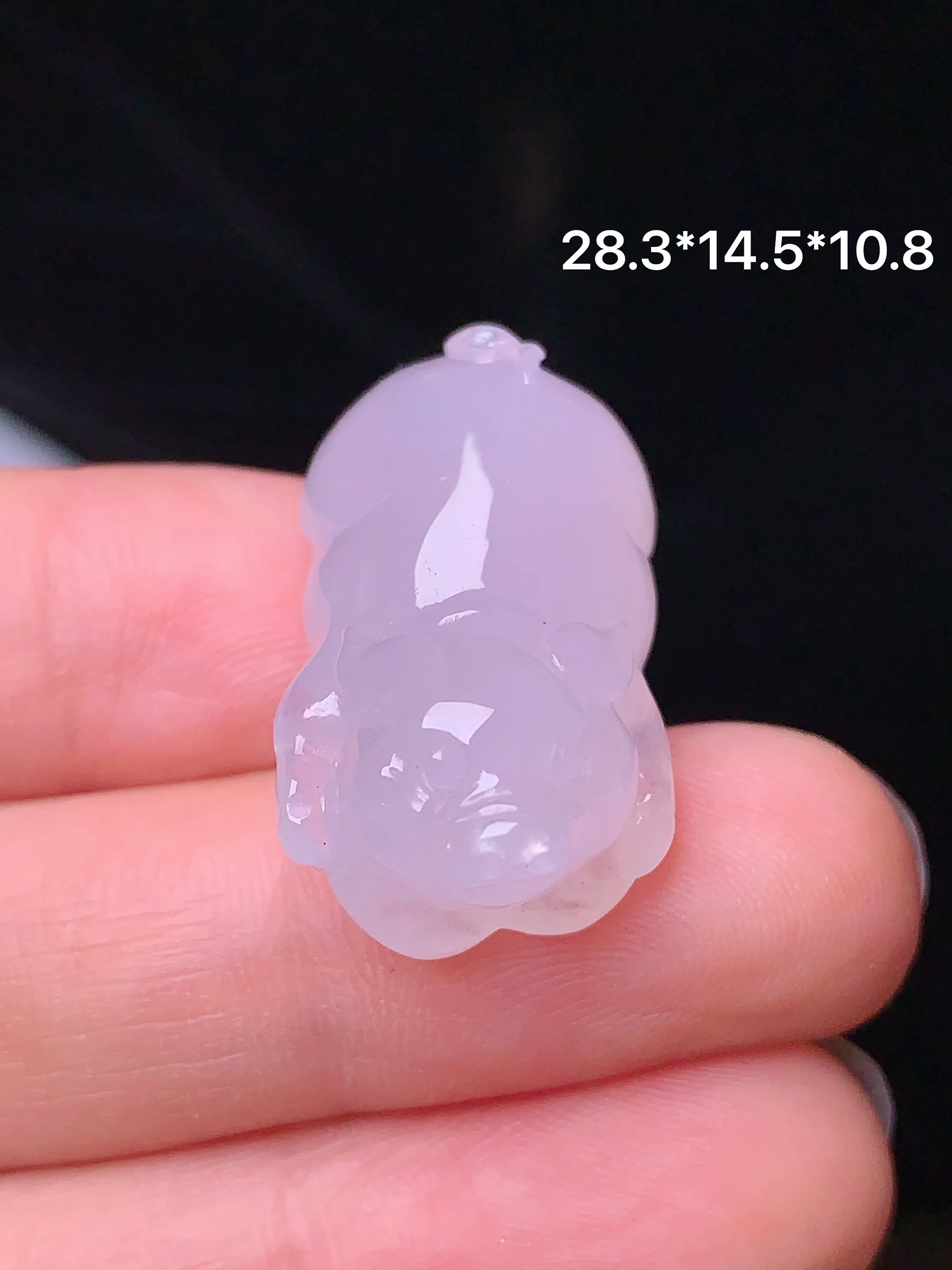 生肖猪吊坠 玉质细腻 水润亮眼  整体尺寸28.3*14.5*10.8