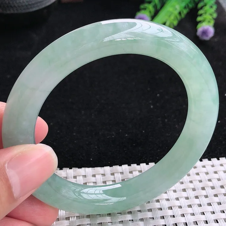 自然光57.5/10.8老坑冰胶果冻冰晴飘阳绿圆条手镯翡翠玉镯美人镯