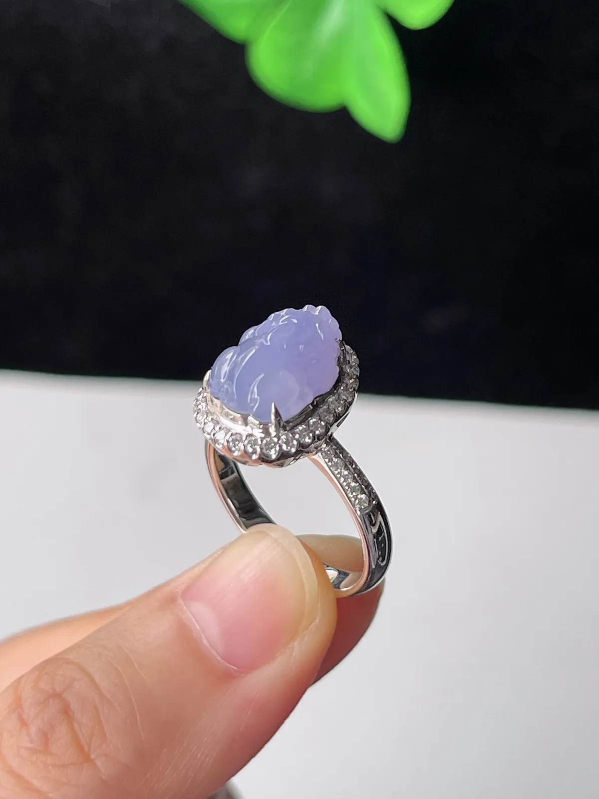 翡翠冰糯紫色貔貅戒指