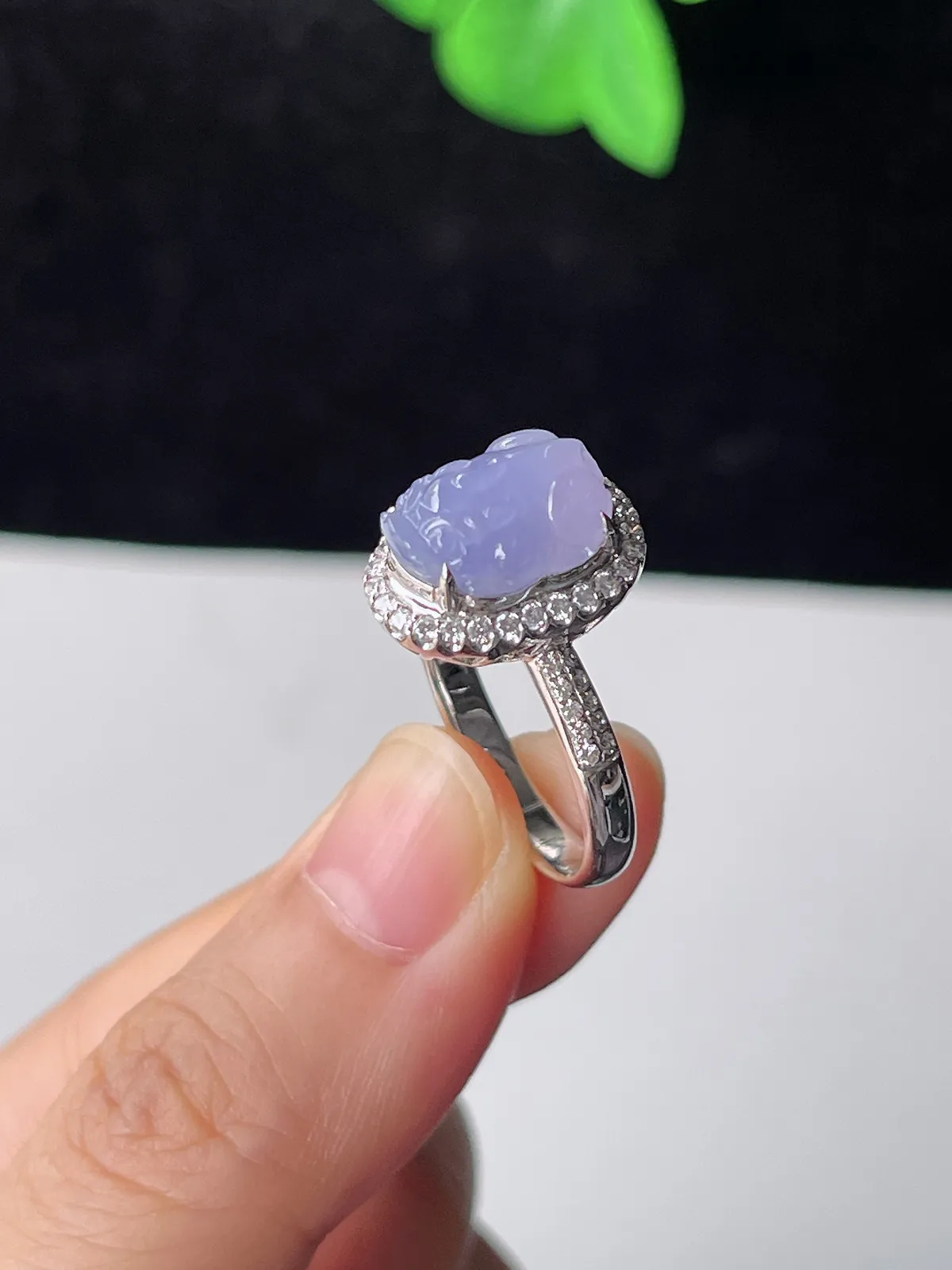 翡翠冰糯紫色貔貅戒指