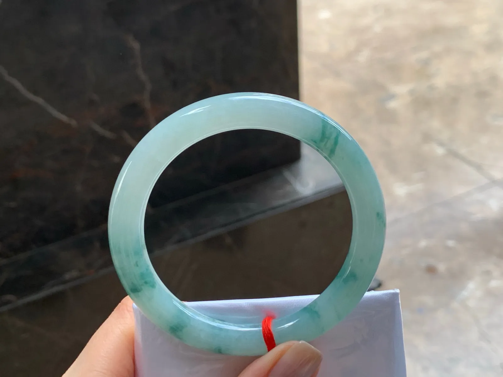 飘花细圆条手镯
56.4/9.3mm