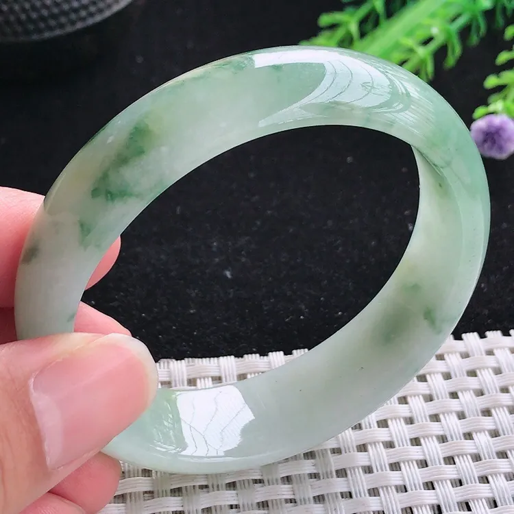 自然光55/49/16.6/7老坑温润飘花特色飘花贵妃手镯翡翠玉镯轮胎镯