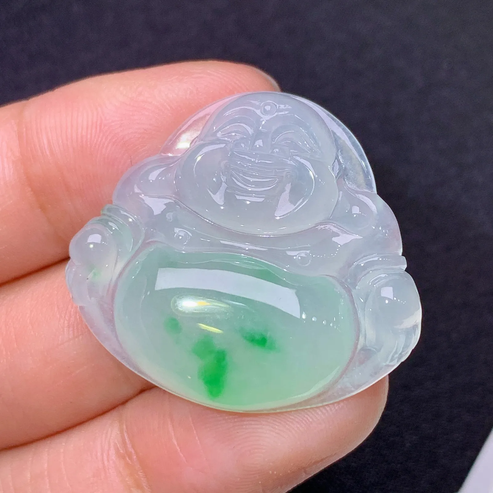 冰飘绿笑佛，冰润色阳，品相饱满，种水足 尺寸27*30.1*5.4
