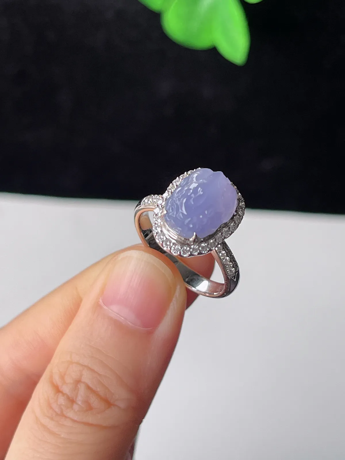 翡翠冰糯紫色貔貅戒指