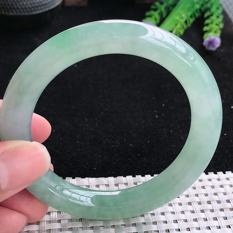 自然光57.5/10.8老坑冰胶果冻冰晴飘阳绿圆条手镯翡翠玉镯美人镯