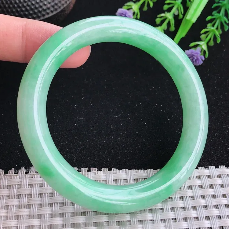 自然光54.5/10.2/9.7老坑冰润满绿苹果绿圆条手镯翡翠玉镯美人镯