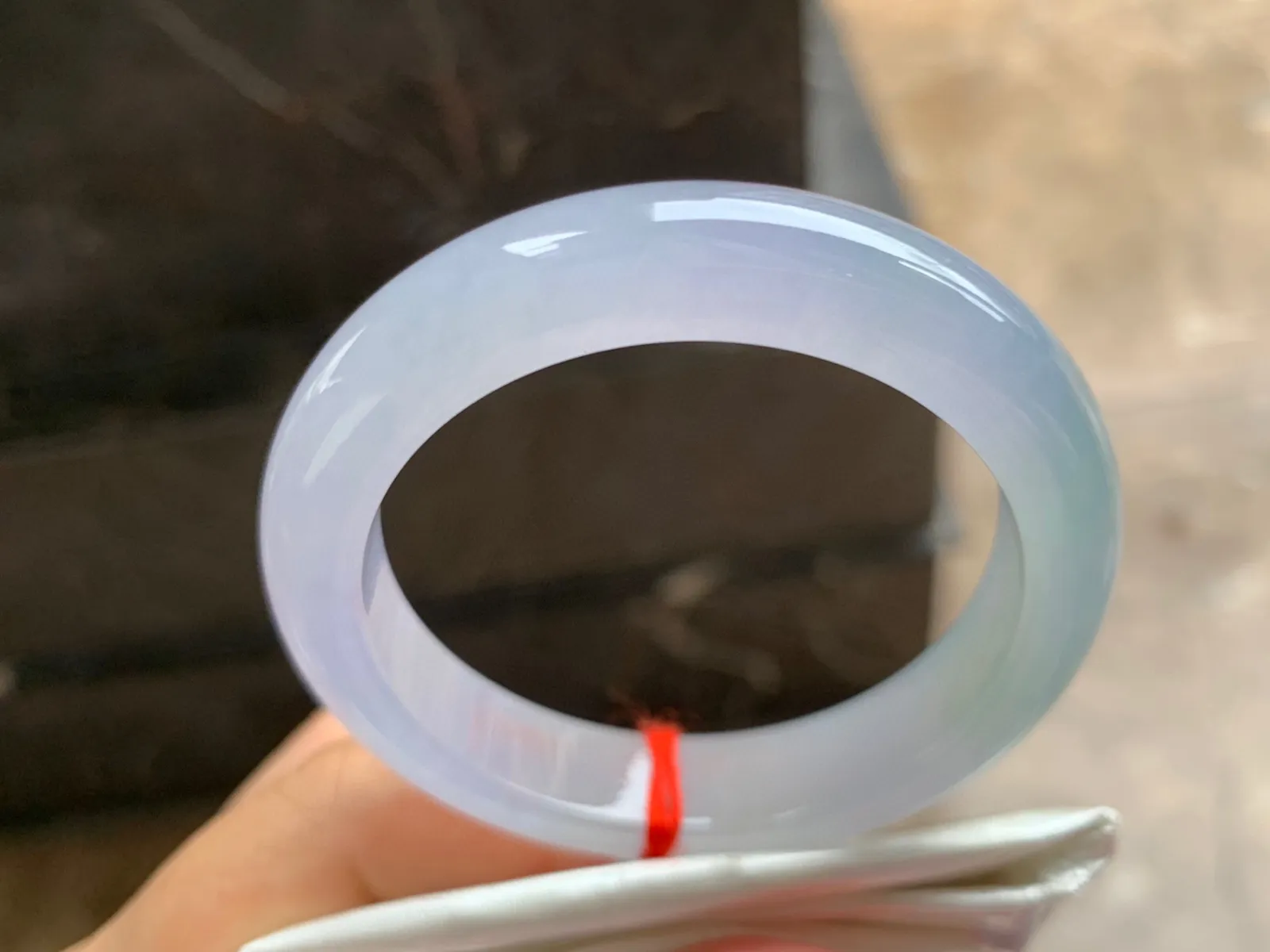 50-12-9mm
冰紫手镯 水润冰透 起胶的料子 小手福利很性价比
