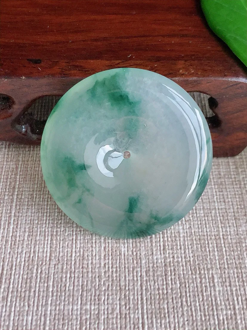 a货翡翠老坑冰种飘花大平安扣吊坠 尺寸35.6×5.7mm 重量16.94g 0626