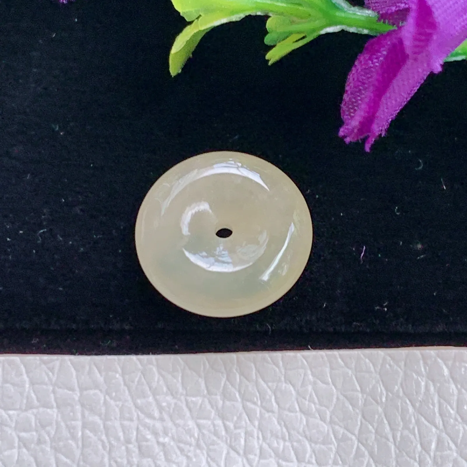 zz实拍14.5*4天然翡翠冰种黄翡小平安扣玉吊坠 饱满别致小扣玉挂件