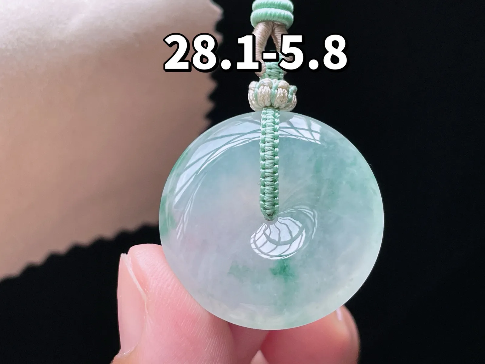 冰种飘花·平安扣

裸29.4-6