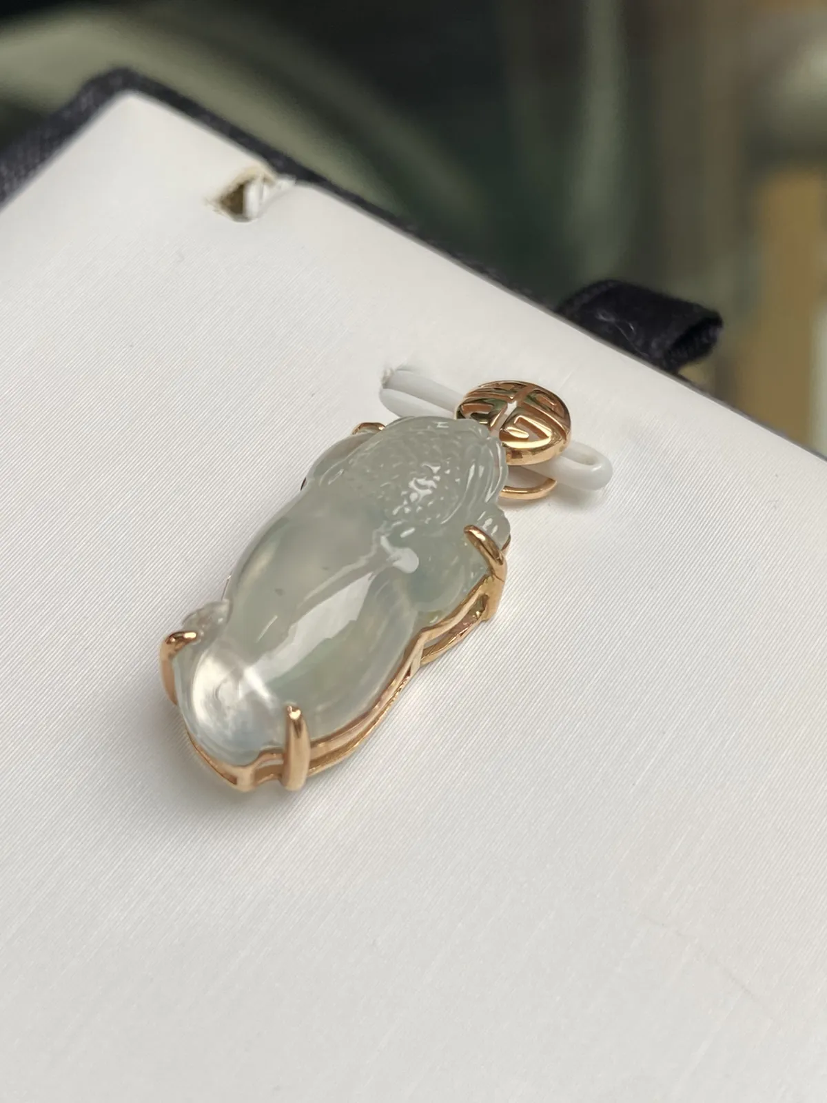 推荐【高冰起光金蟾】霸气招财，无纹裂，起刚光，水润冰透，种水超好，品相佳，招财佳品，超值哦～～