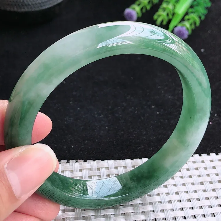 自然光62.5/12.6/9.2老坑温润飘花手镯翡翠大圈口玉镯美人镯