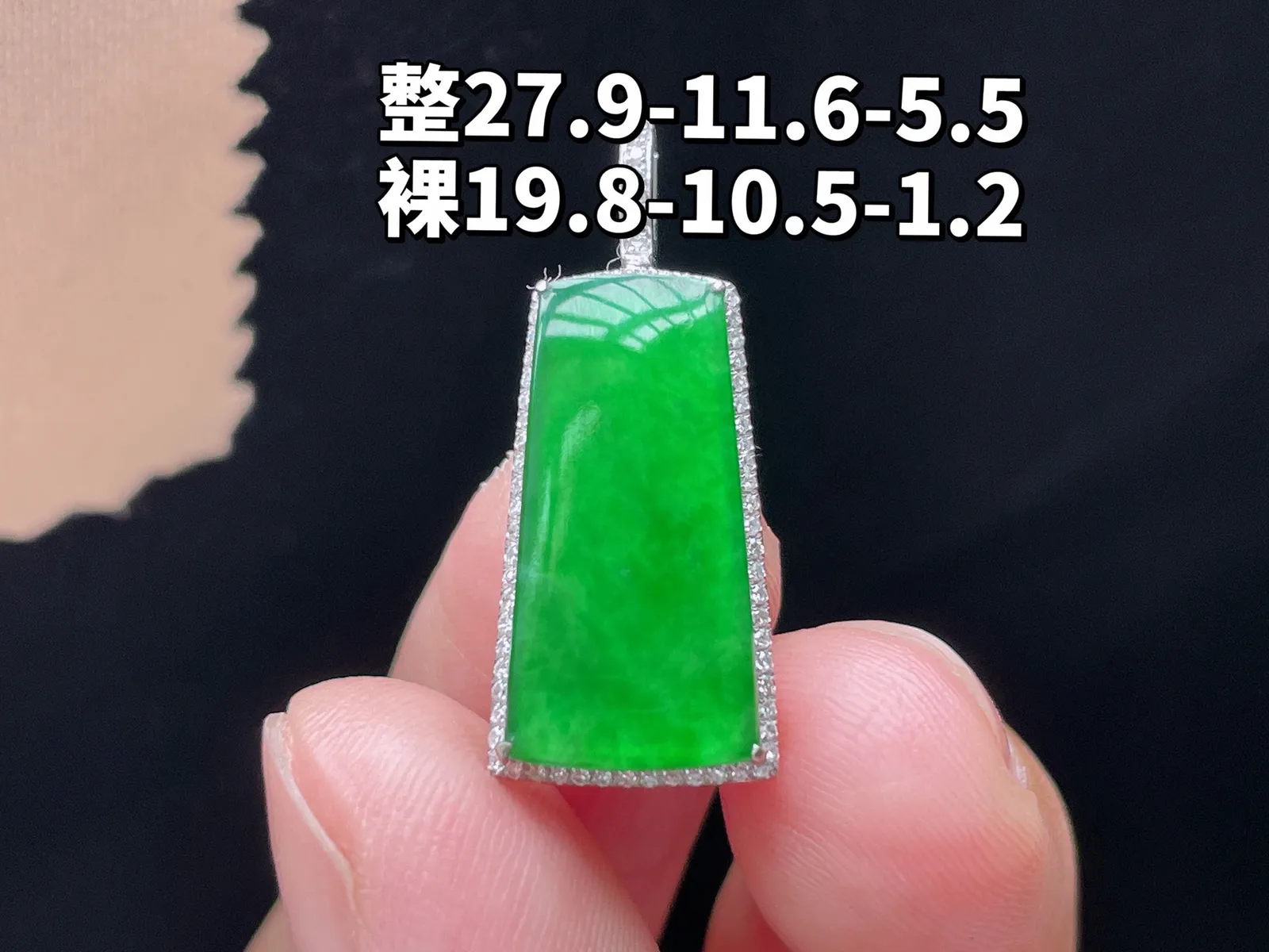 18K 满色·无事牌

整27.9-11.6-5.8
裸19.8-10.5-1.2