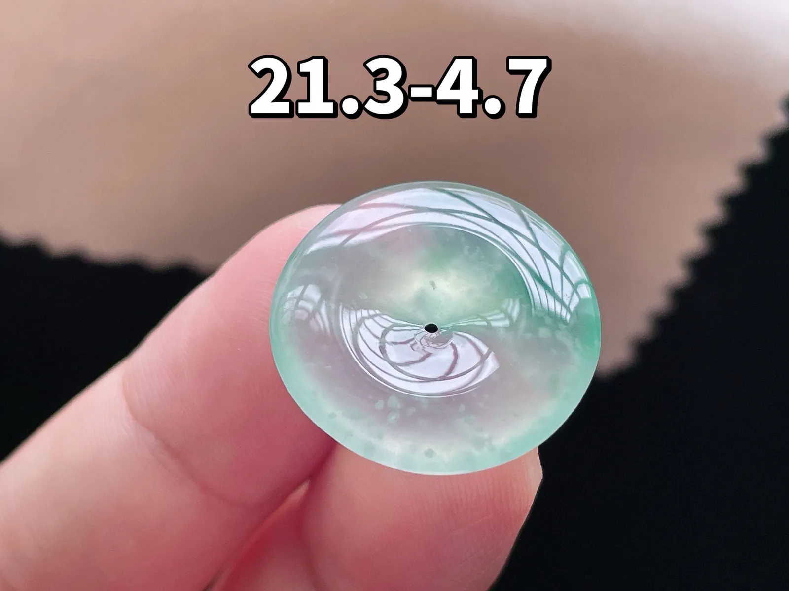 冰种飘花·平安扣

裸21.3-4.7