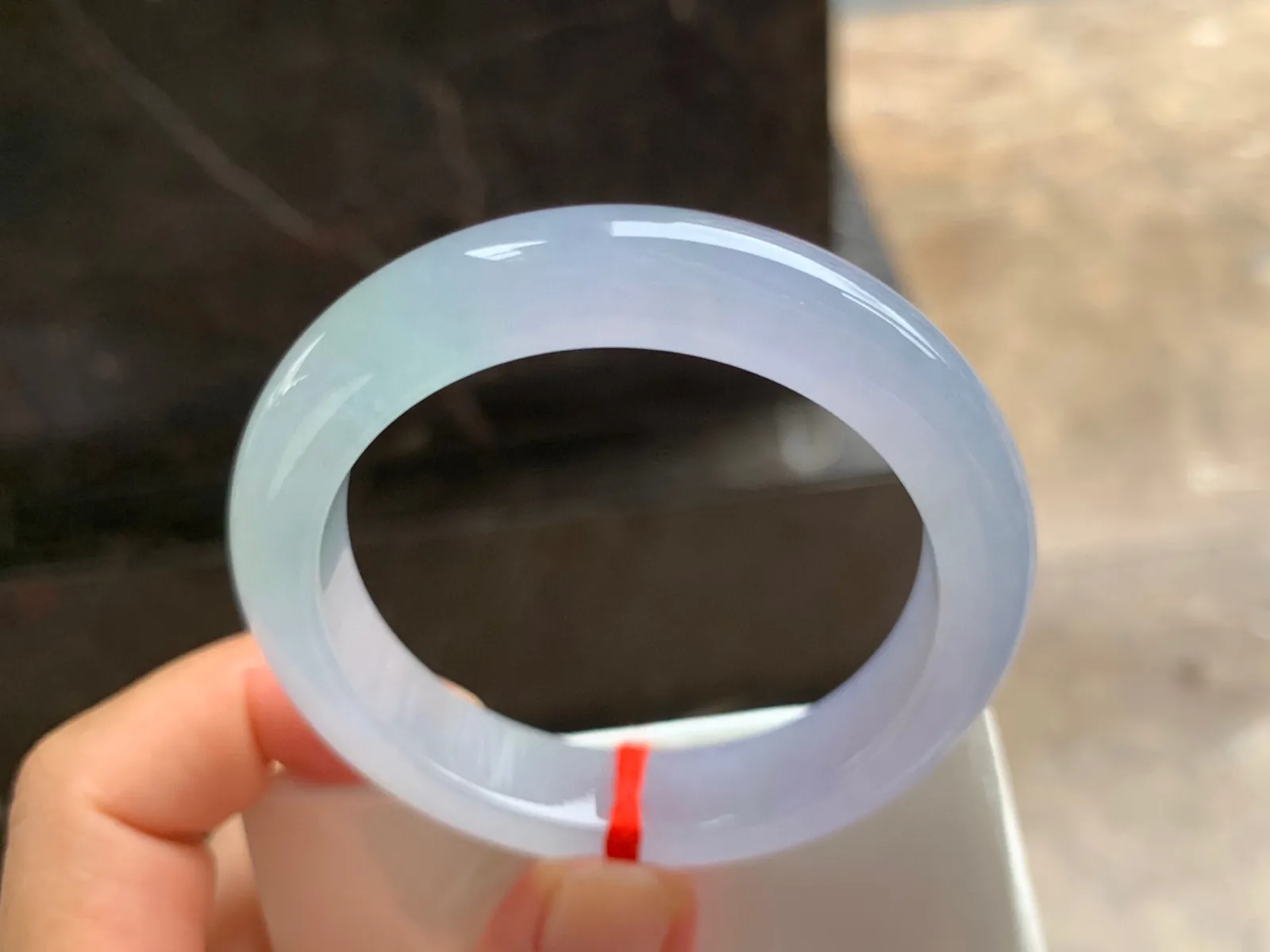 50-12-9mm
冰紫手镯 水润冰透 起胶的料子 小手福利很性价比