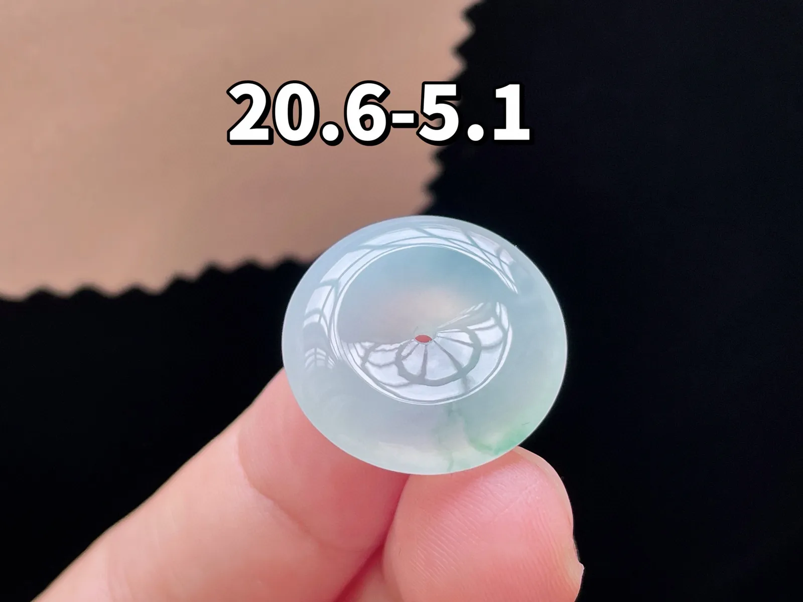 冰种飘花·平安扣

裸20.6-5.1
