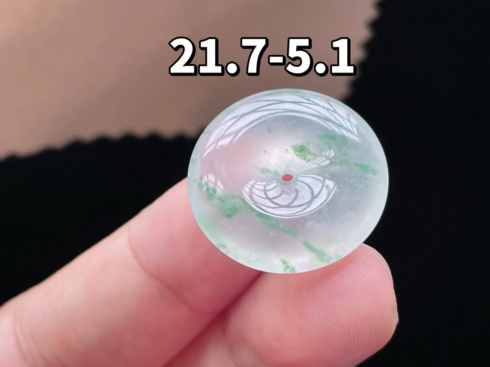 冰种飘花·平安扣

裸21.7-5.1