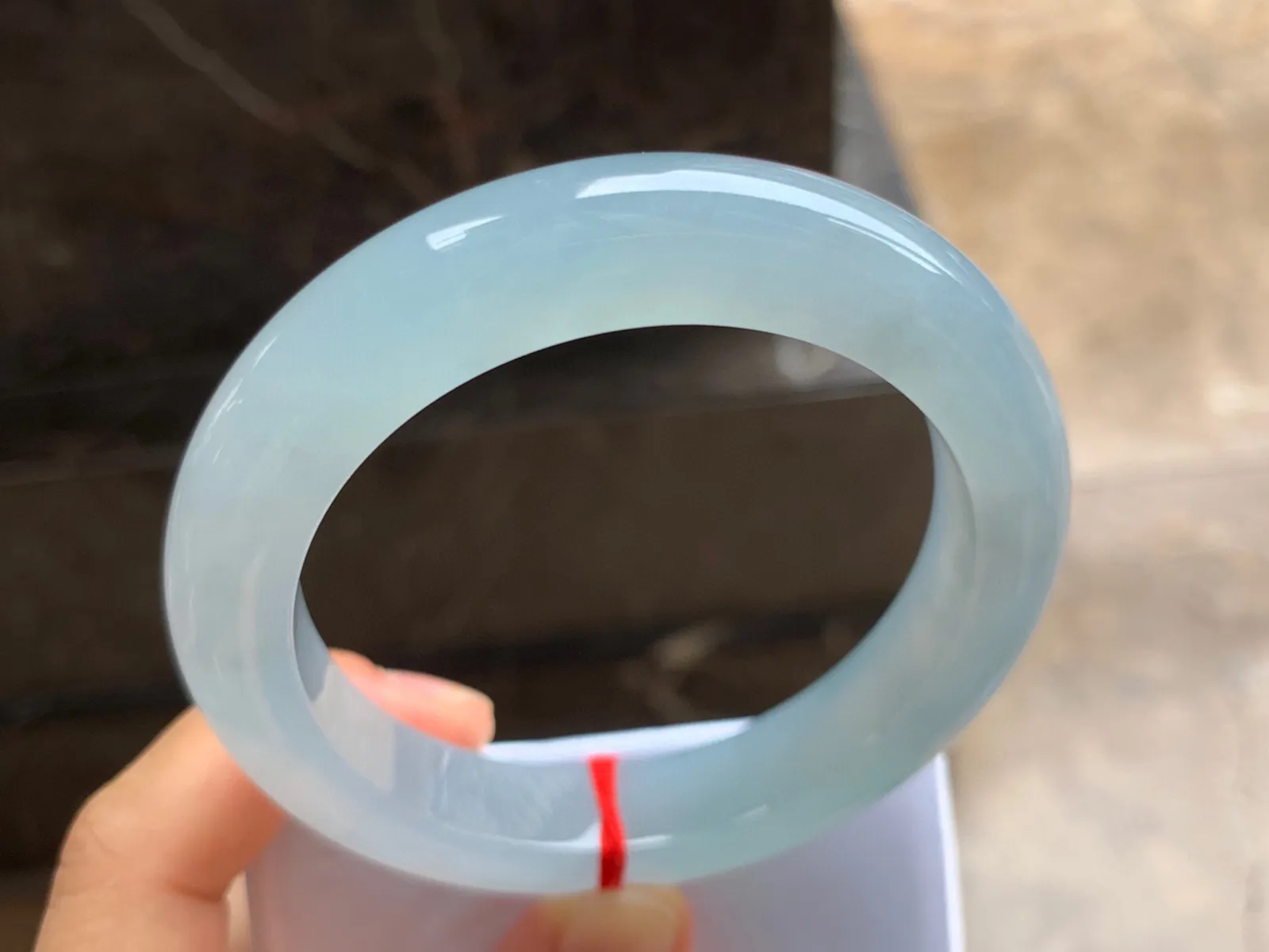 59-12.5-10.5mm
冰种带底色手镯 水润光泽 清爽
