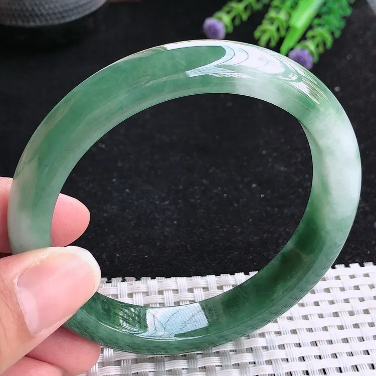 自然光62.5/12.6/9.2老坑温润飘花手镯翡翠大圈口玉镯美人镯