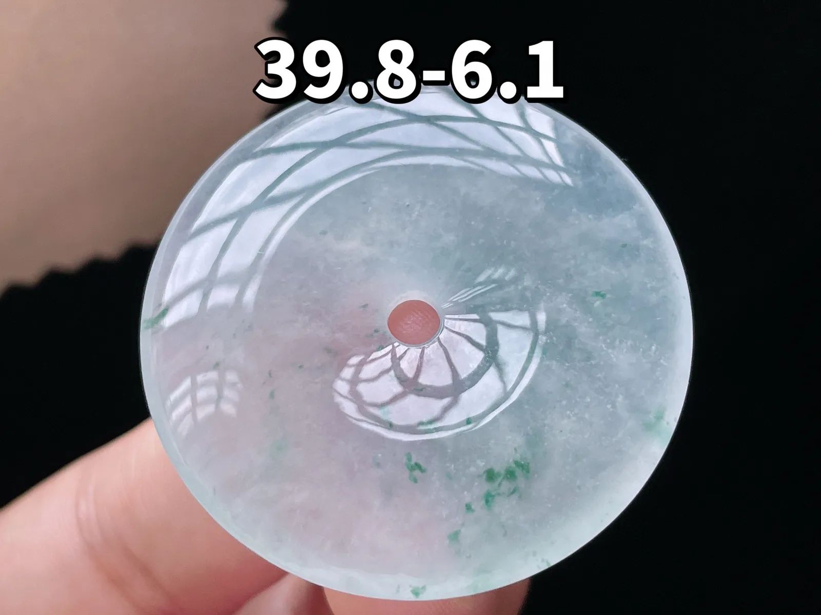 冰种飘花·平安扣

裸39.8-6.1