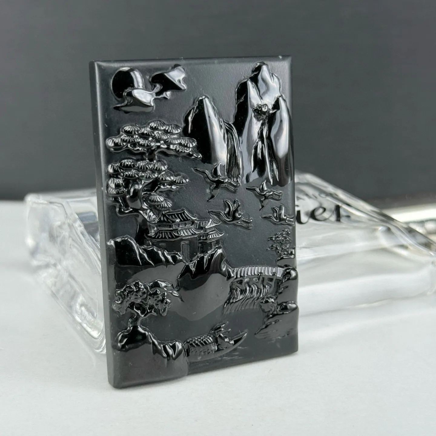 精品墨翠山水牌 种好色正 黑度极好 打灯通透 油性十足 尺寸61.7