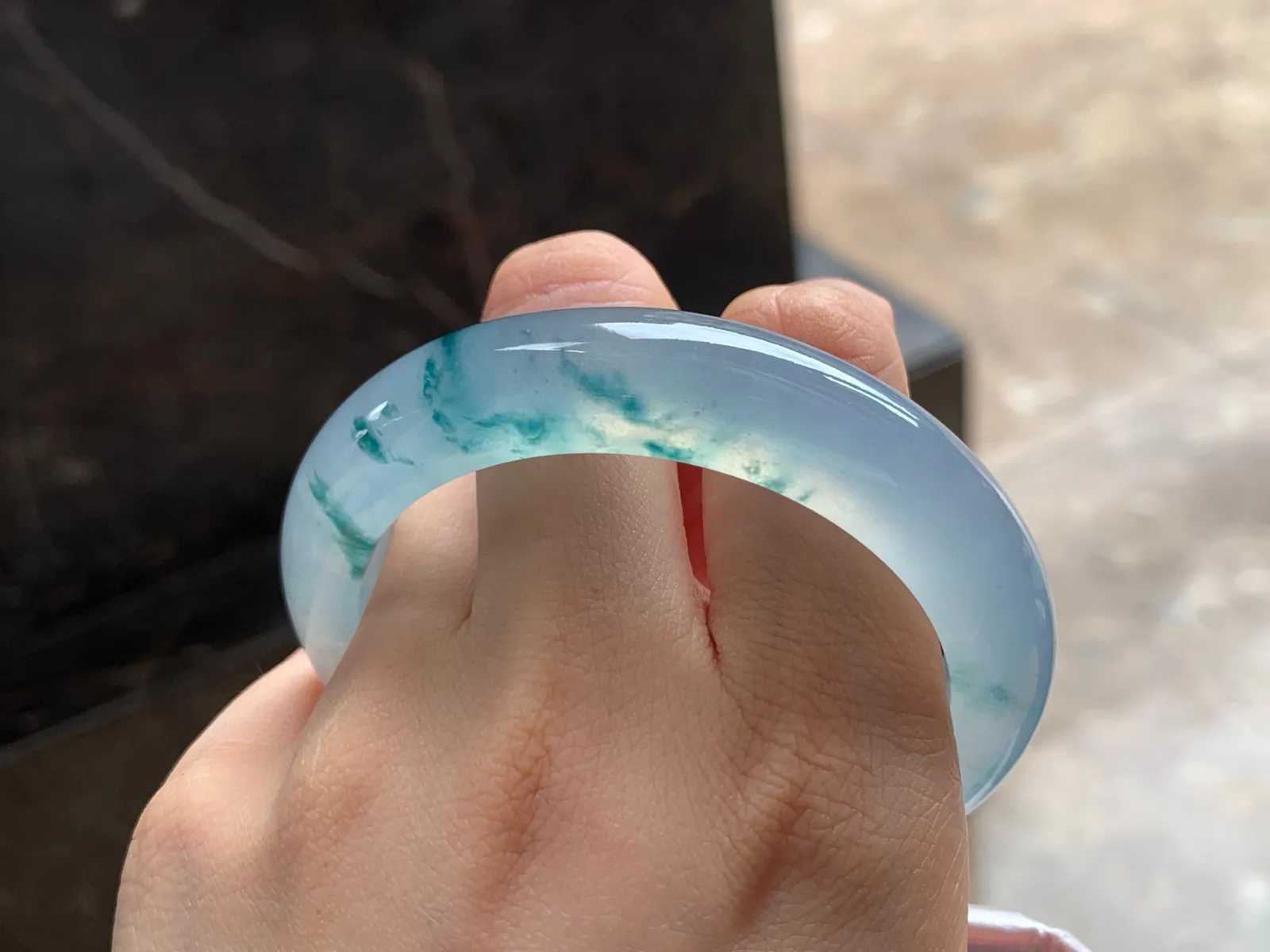 冰种飘花手镯
种老54.5/12.1/9mm