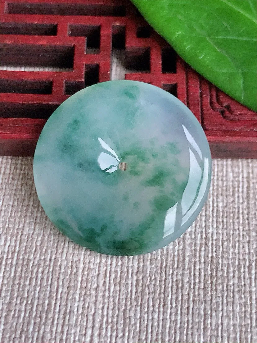 a货翡翠老坑冰种飘花平安扣吊坠 尺寸27.7×4.6mm 重量7.56g 0626