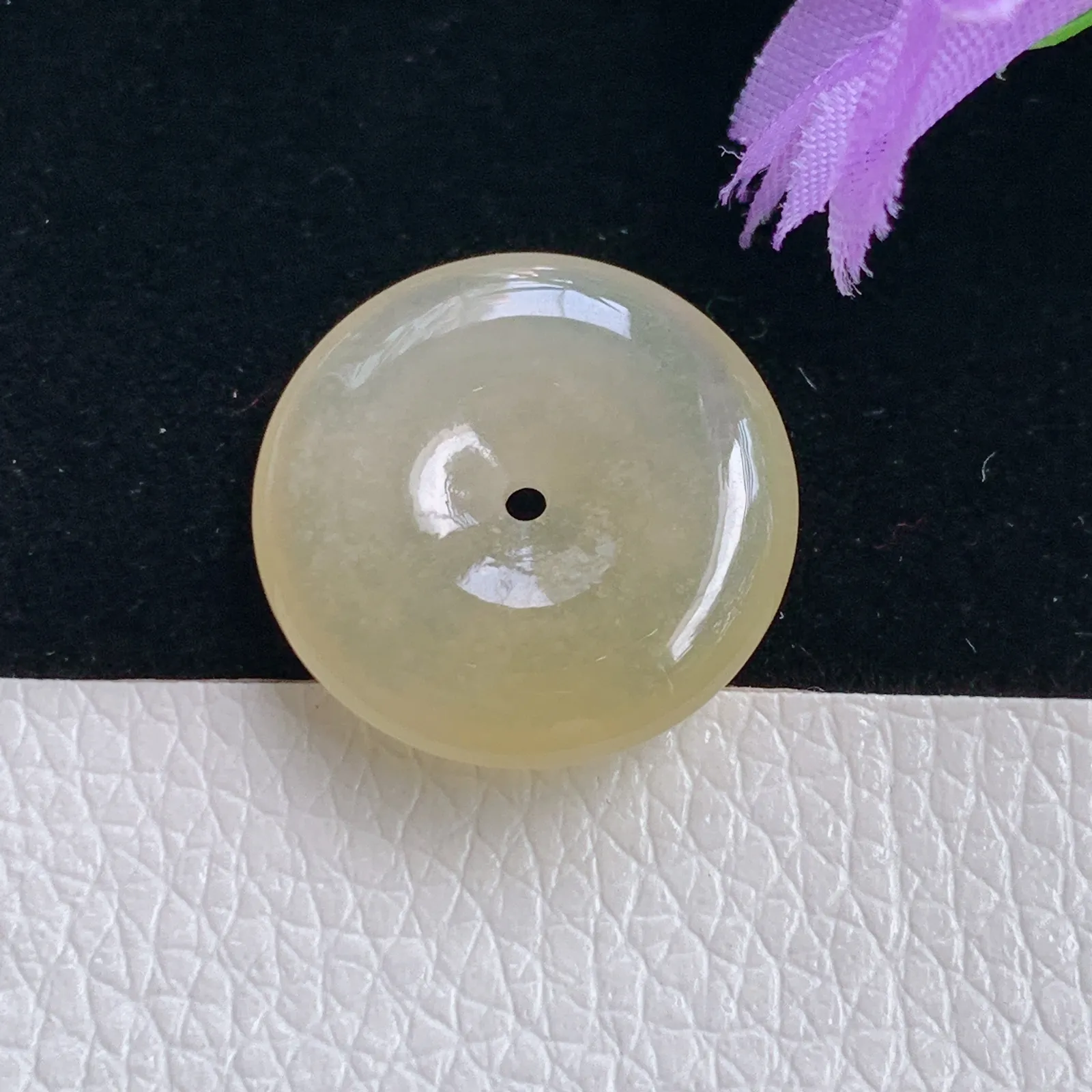 zz实拍19.6*4天然翡翠冰黄平安扣玉吊坠 饱满小平安扣玉挂件