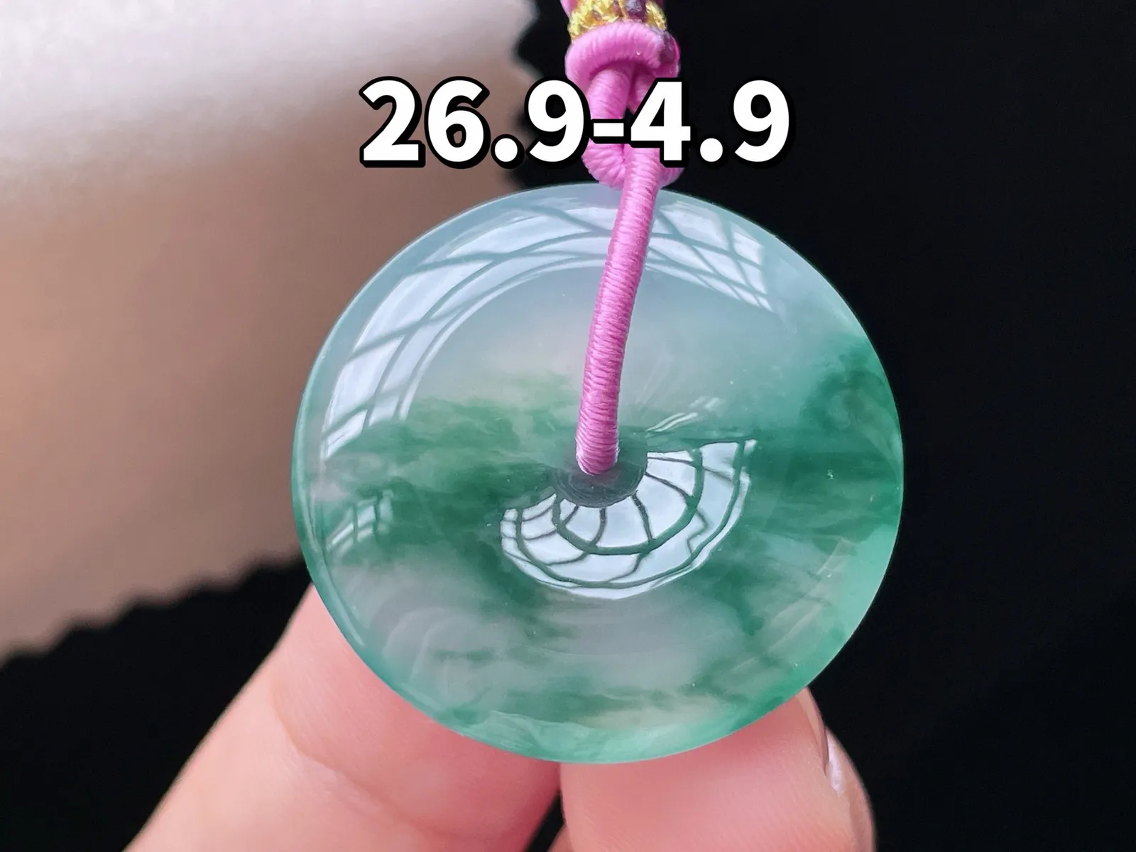 冰种飘花·平安扣

裸26.9-4.9