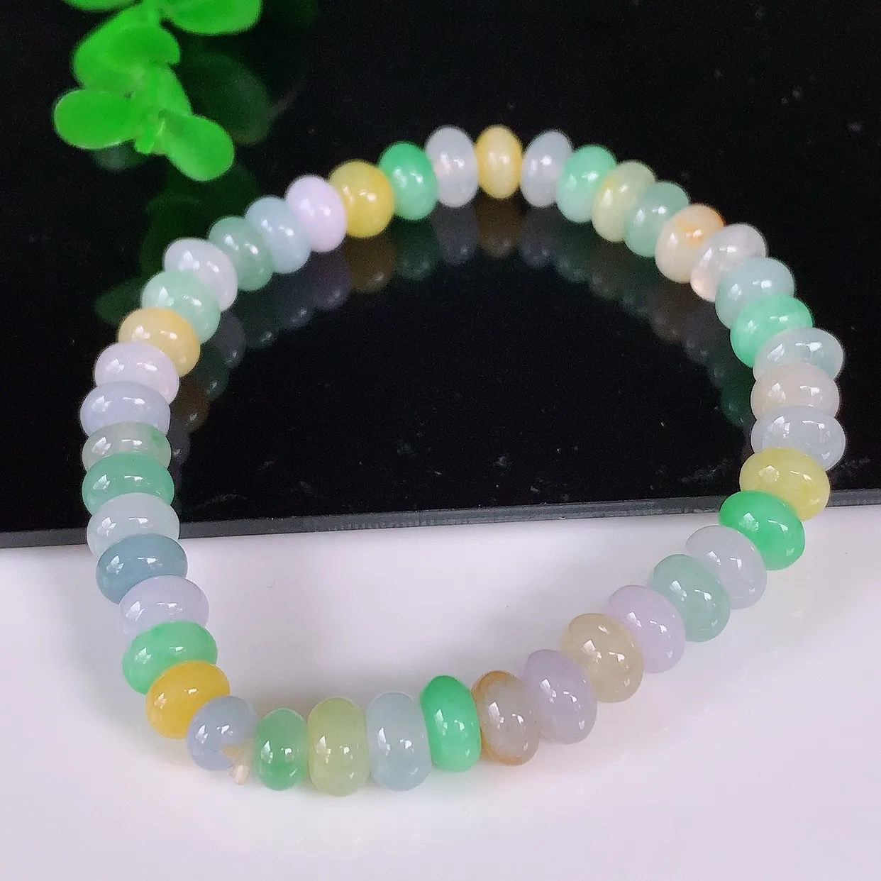 自然光实拍，冰润冰糯种多彩算盘珠翡翠手串手链，种老水足，冰清玉润  颜色漂亮  #46.26取一尺寸6.8*3.8mm