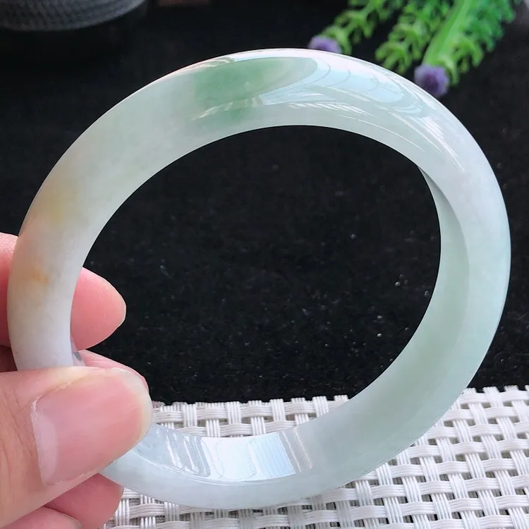自然光61/12.8/8.8老坑精美温润飘花大圈口手镯翡翠玉镯美人镯