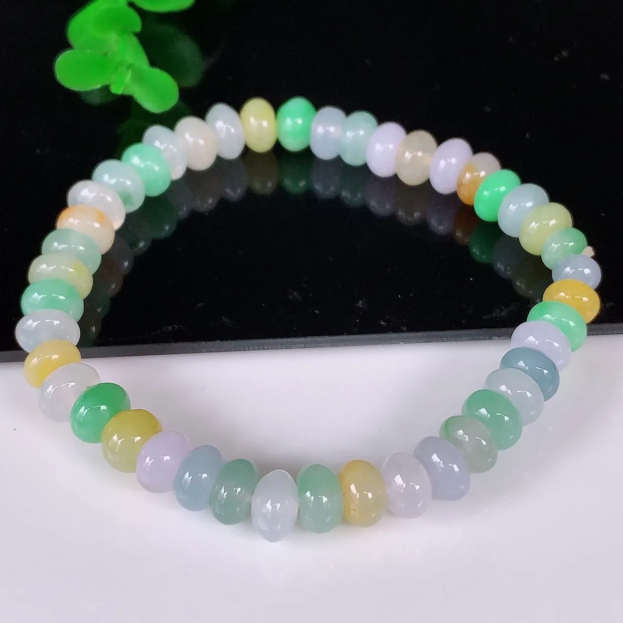自然光实拍，冰润冰糯种多彩算盘珠翡翠手串手链，种老水足，冰清玉润  颜色漂亮  #46.26取一尺寸6.8*3.8mm