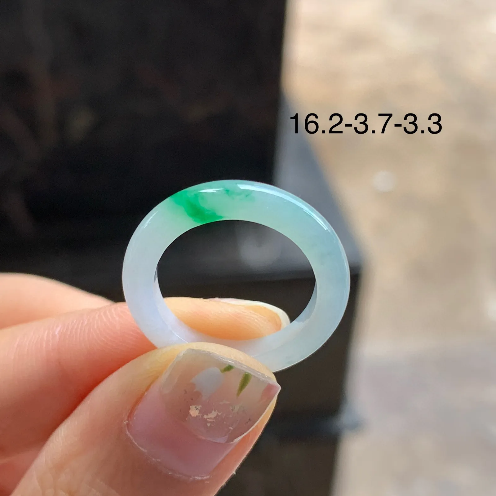 飘绿细条指环^_^色阳 底妆干净
