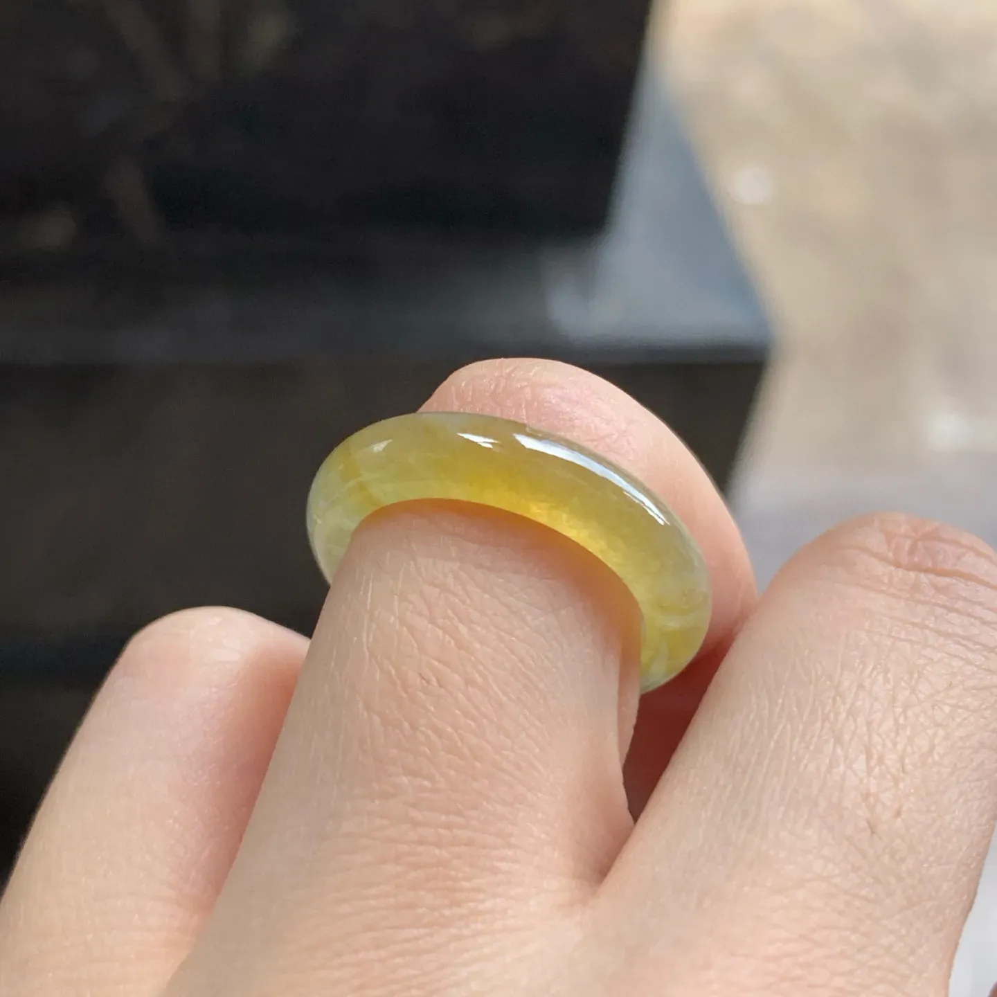 冰黄指环^_^冰透 荧光十足