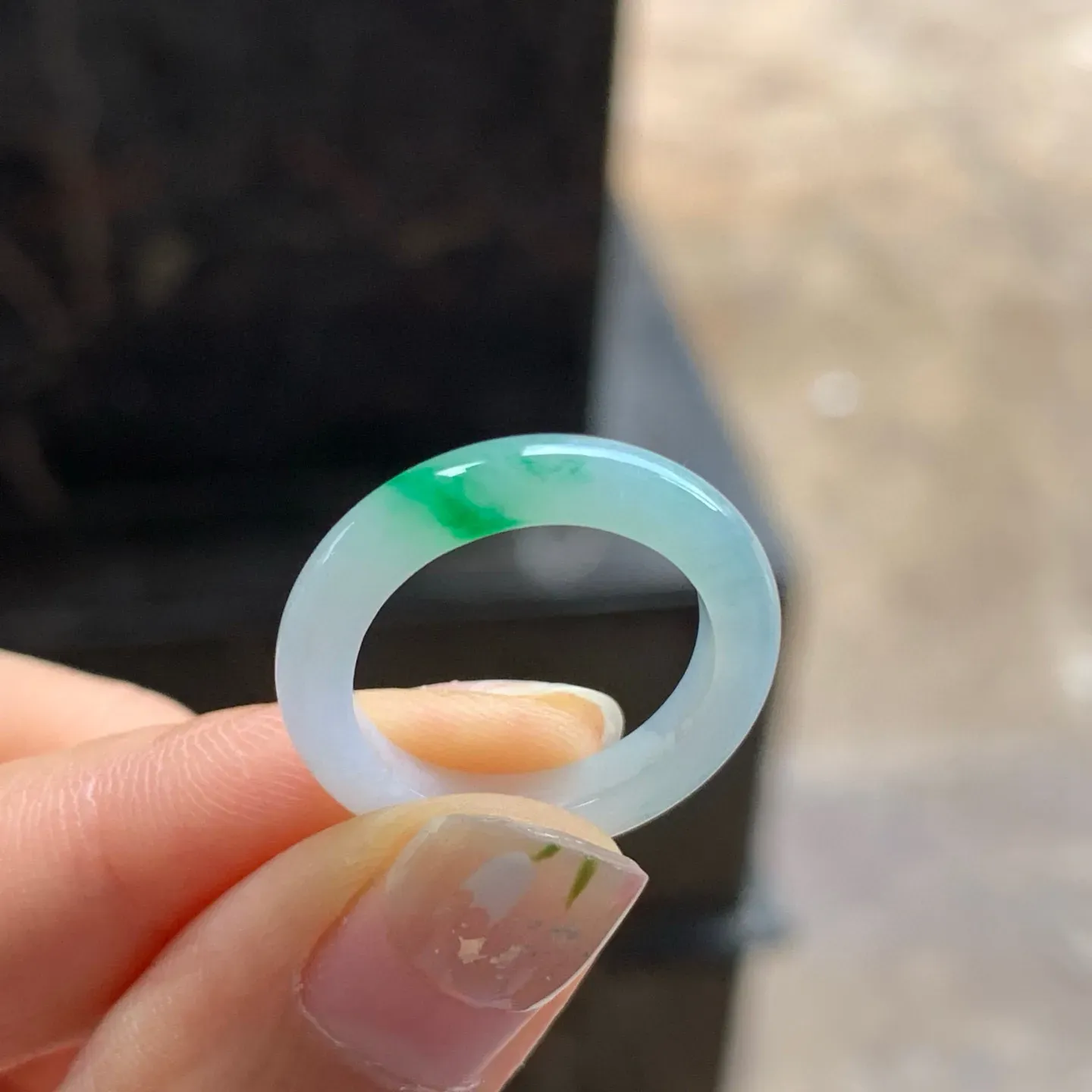 飘绿细条指环^_^色阳 底妆干净