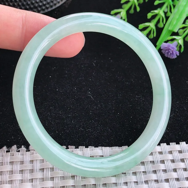 自然光51.5/7.6/7.8小圈口老坑冰胶水灵冰晴绿圆条手镯翡翠玉镯美人镯